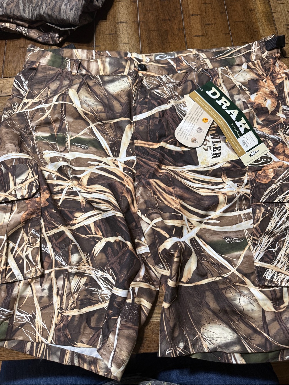 Drake Men's Camo Cargo Shorts - Brown Tan Green